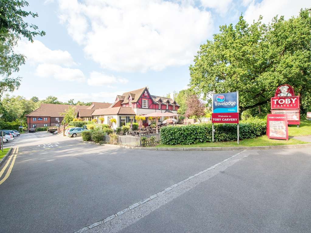 Travelodge フリムリー エクステリア 写真